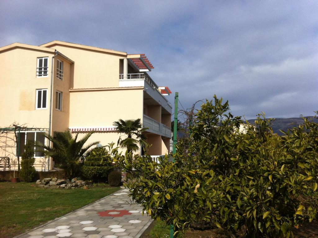 Apartaments Queen Ulcinj Extérieur photo